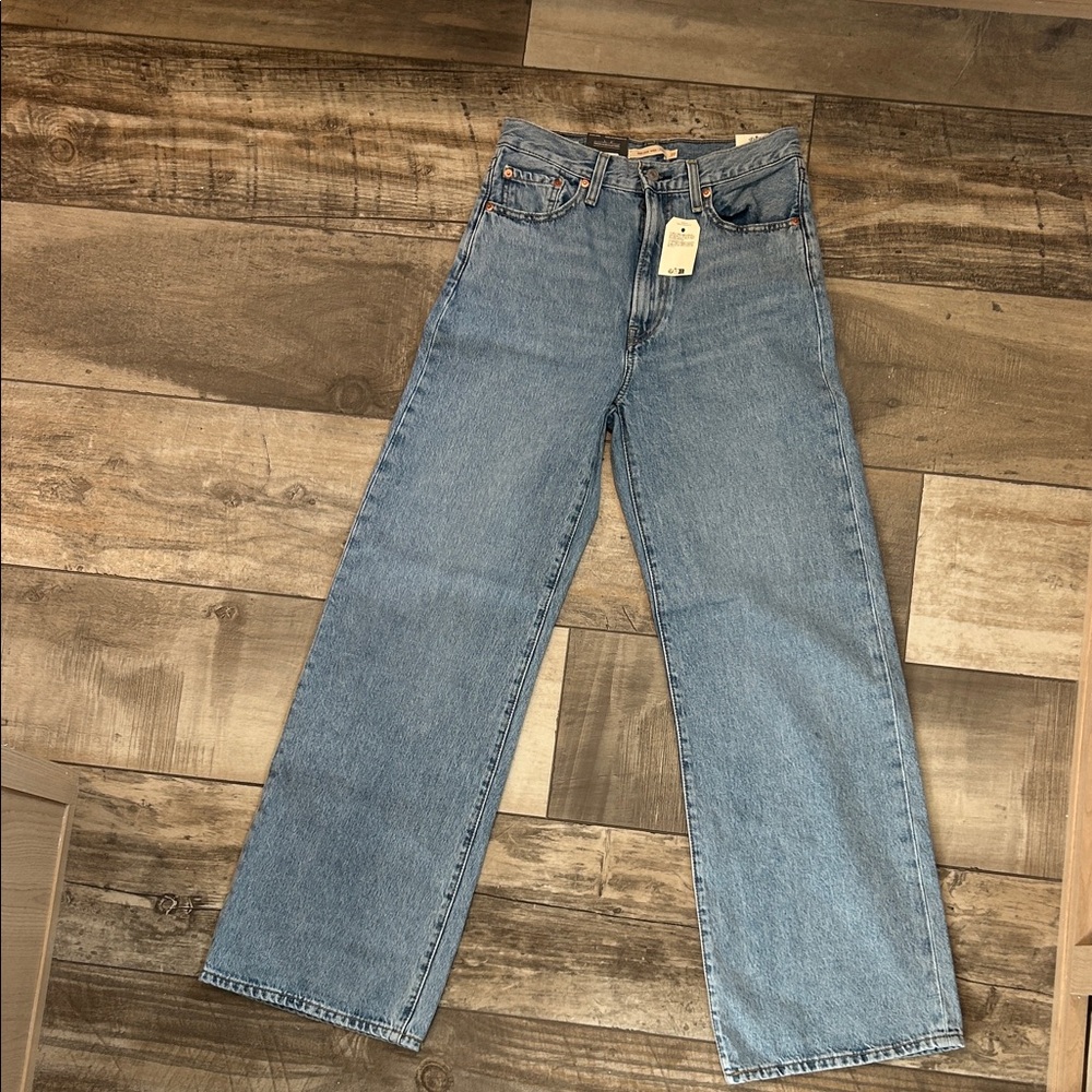 Levi's Women's Wide Leg Jeans in Light Blue